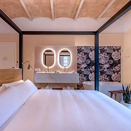 מלון Palau Macelli & 4*