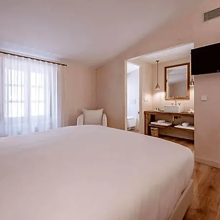 Palau Macelli & 4*