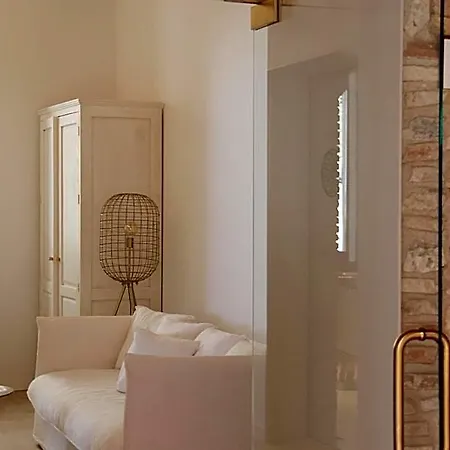 Palau Macelli & Hotel Roses
