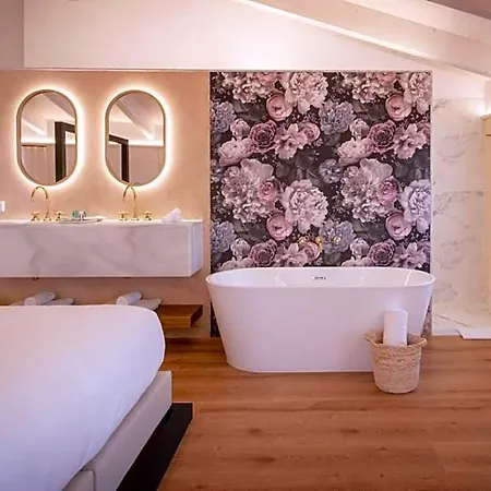 Palau Macelli & 4* Rosas